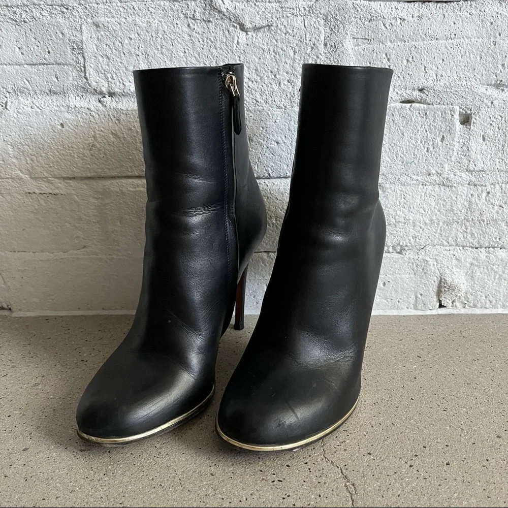 Givenchy Black Leather Stiletto Heeled Boots with Gold Metal Detail - Picture 3 of 11
